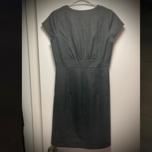 DONATED - J Crew Wool Blend Suiting Dress Charcoal Grey Size 6 EUC - Picture 2 of 5